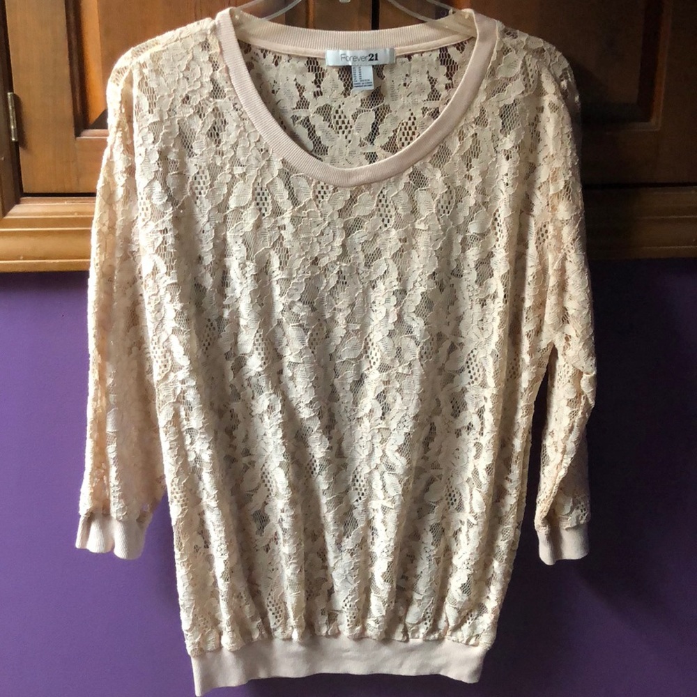 NWOT Lace 3/4 Sleeve Shirt